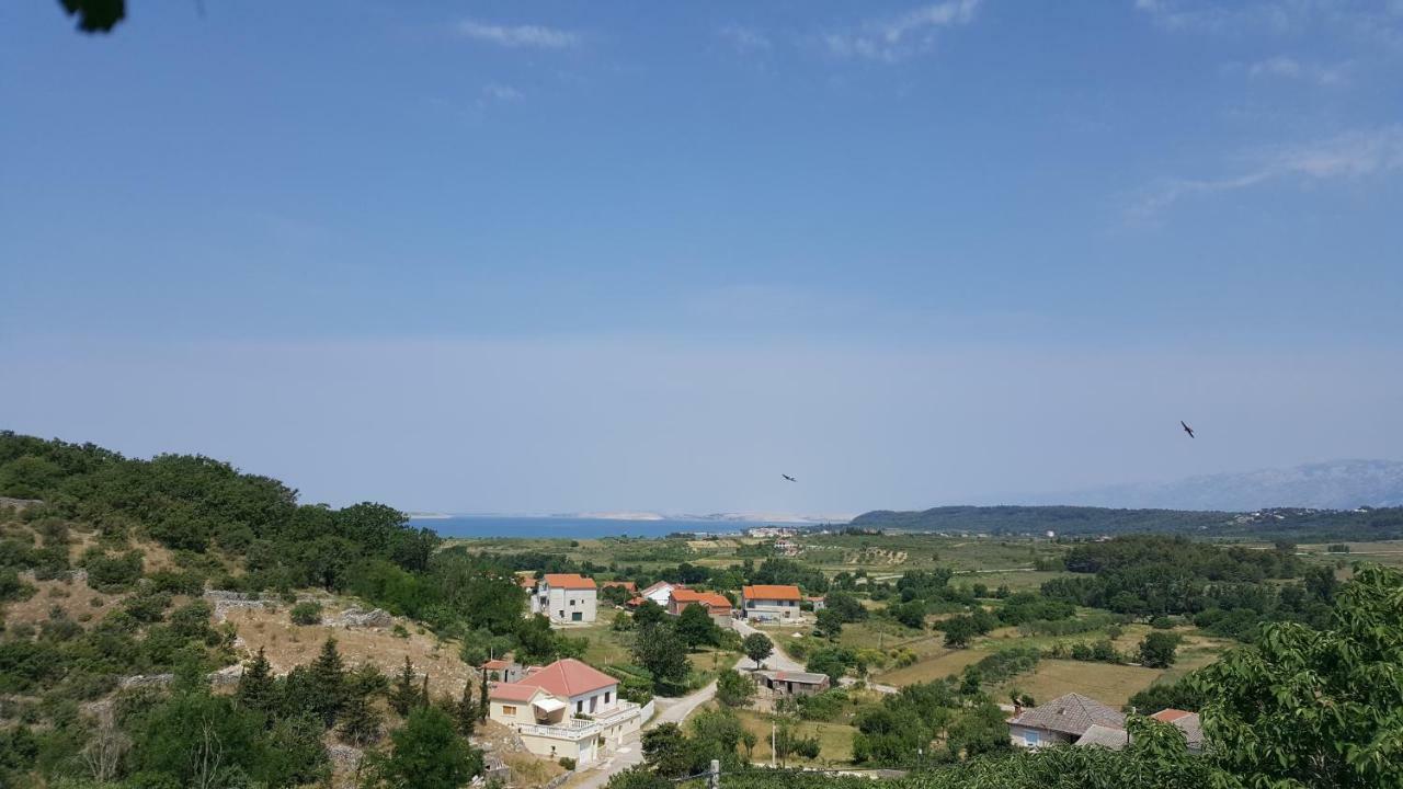 Apartment Cernesa Ražanac 外观 照片