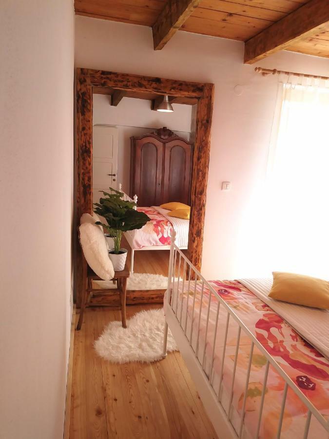 Apartment Cernesa Ražanac 外观 照片